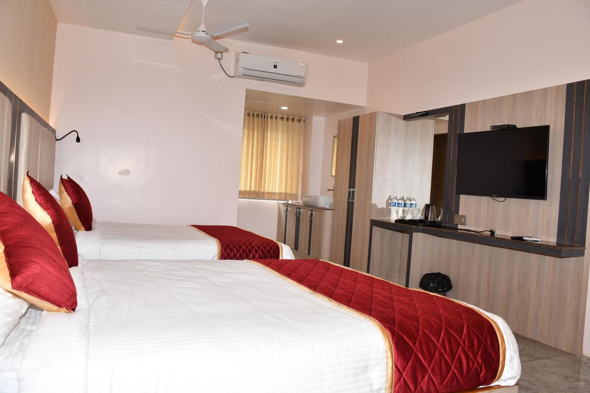 Gb Residency Hotel Ramanathapuram Bagian luar foto