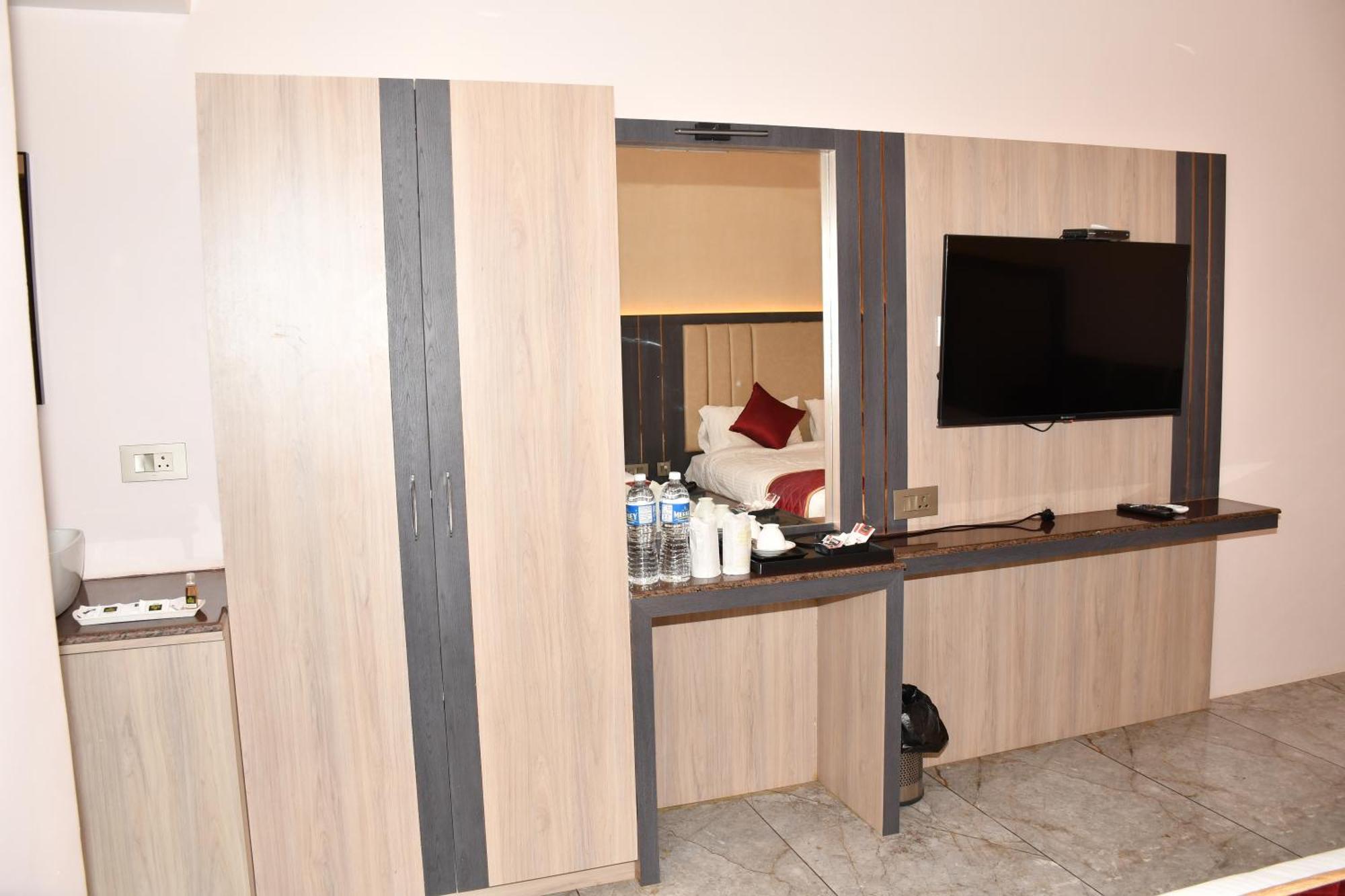 Gb Residency Hotel Ramanathapuram Bagian luar foto