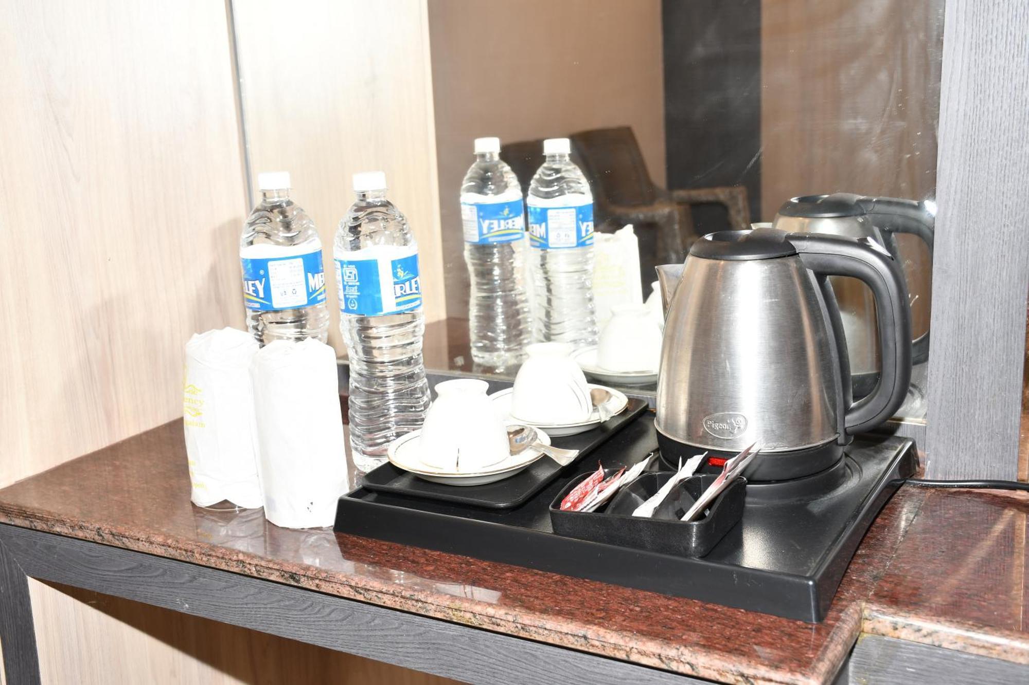 Gb Residency Hotel Ramanathapuram Bagian luar foto